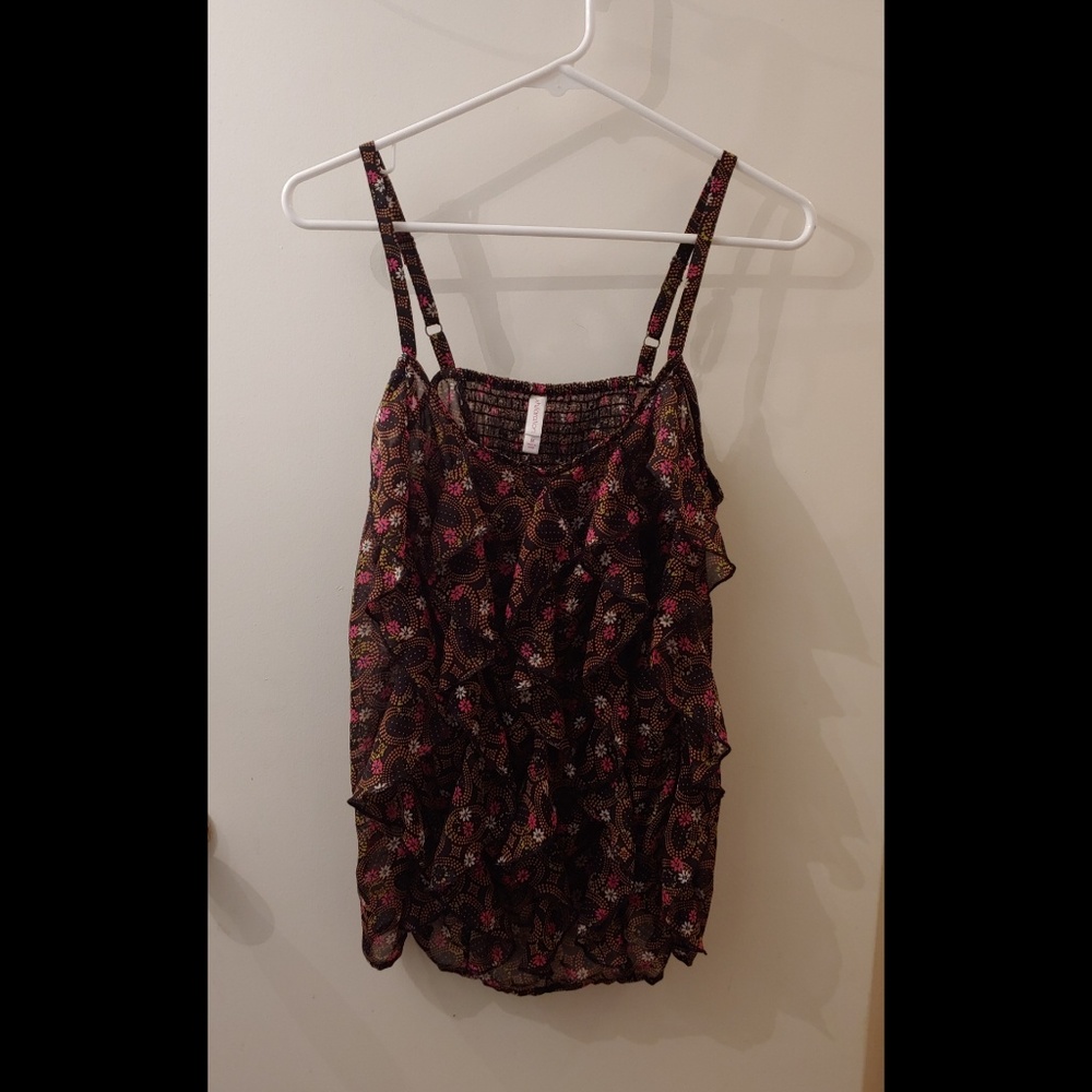 Sheer ruffel front tank